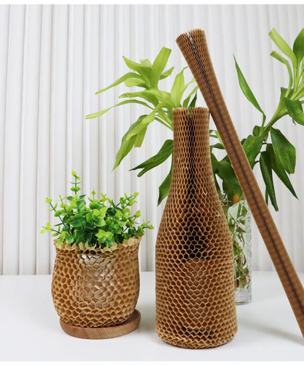 Biodegradable Kraft Honeycomb Sleeve Custom Roll Style for Packaging Fragile Wine Bottles Goods - Image 5